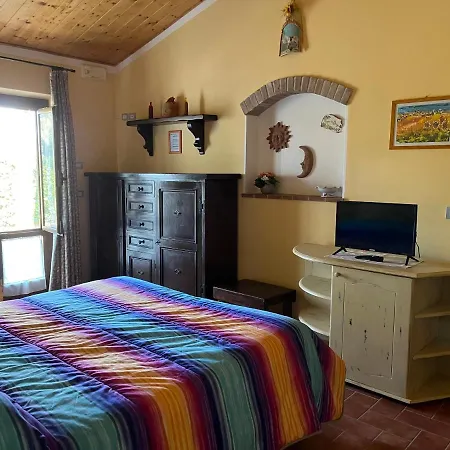 Poggio Del Drago ベッド・アンド・ブレックファスト モンテメラノ