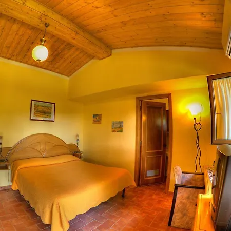Poggio Del Drago 4* モンテメラノ