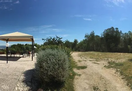 ベッド・アンド・ブレックファスト Poggio Del Drago